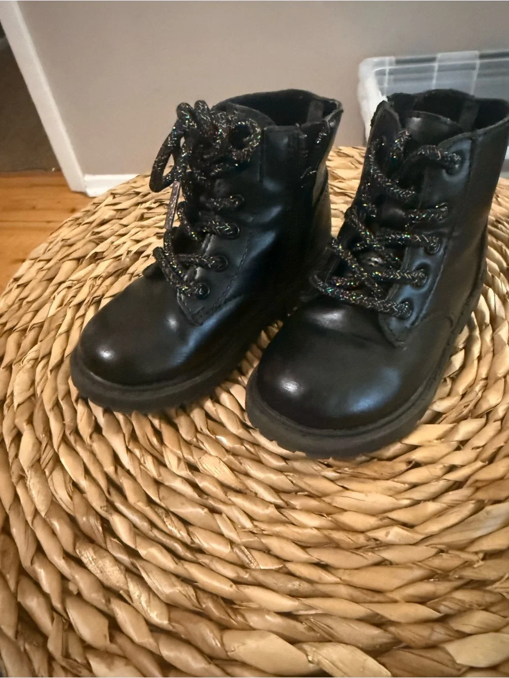 Old Navy Black Kids Lace-Up Combat Boots